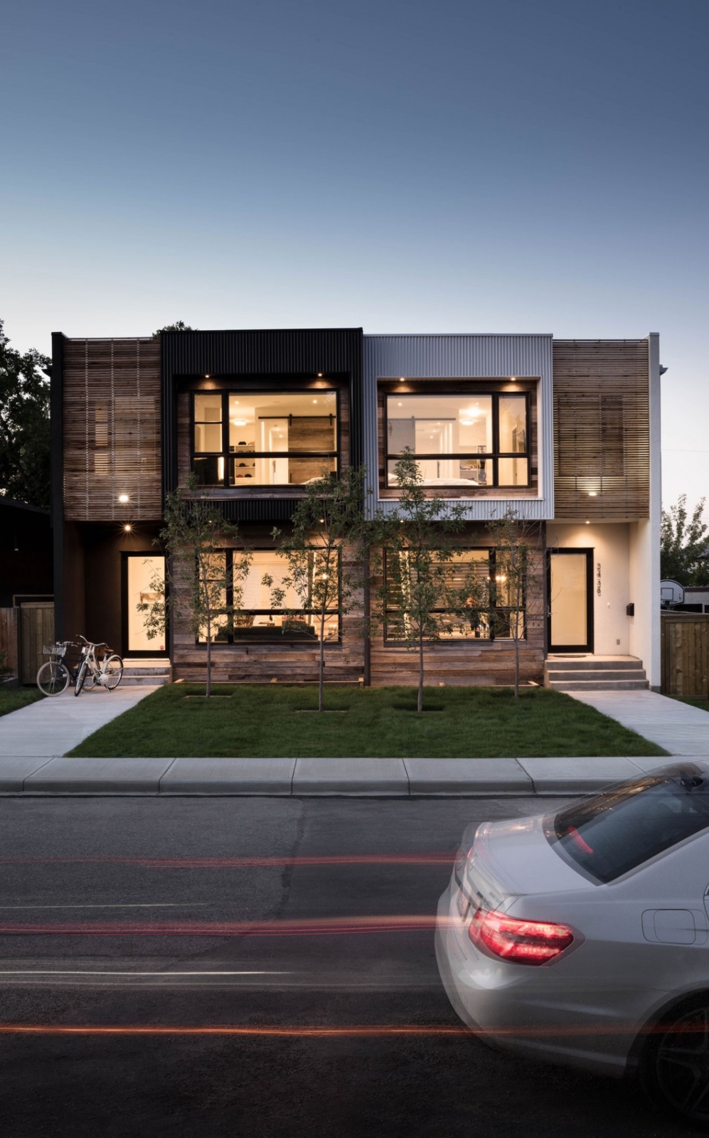 Modern-Infill-in-Calgary-01-1060x1700.jpg