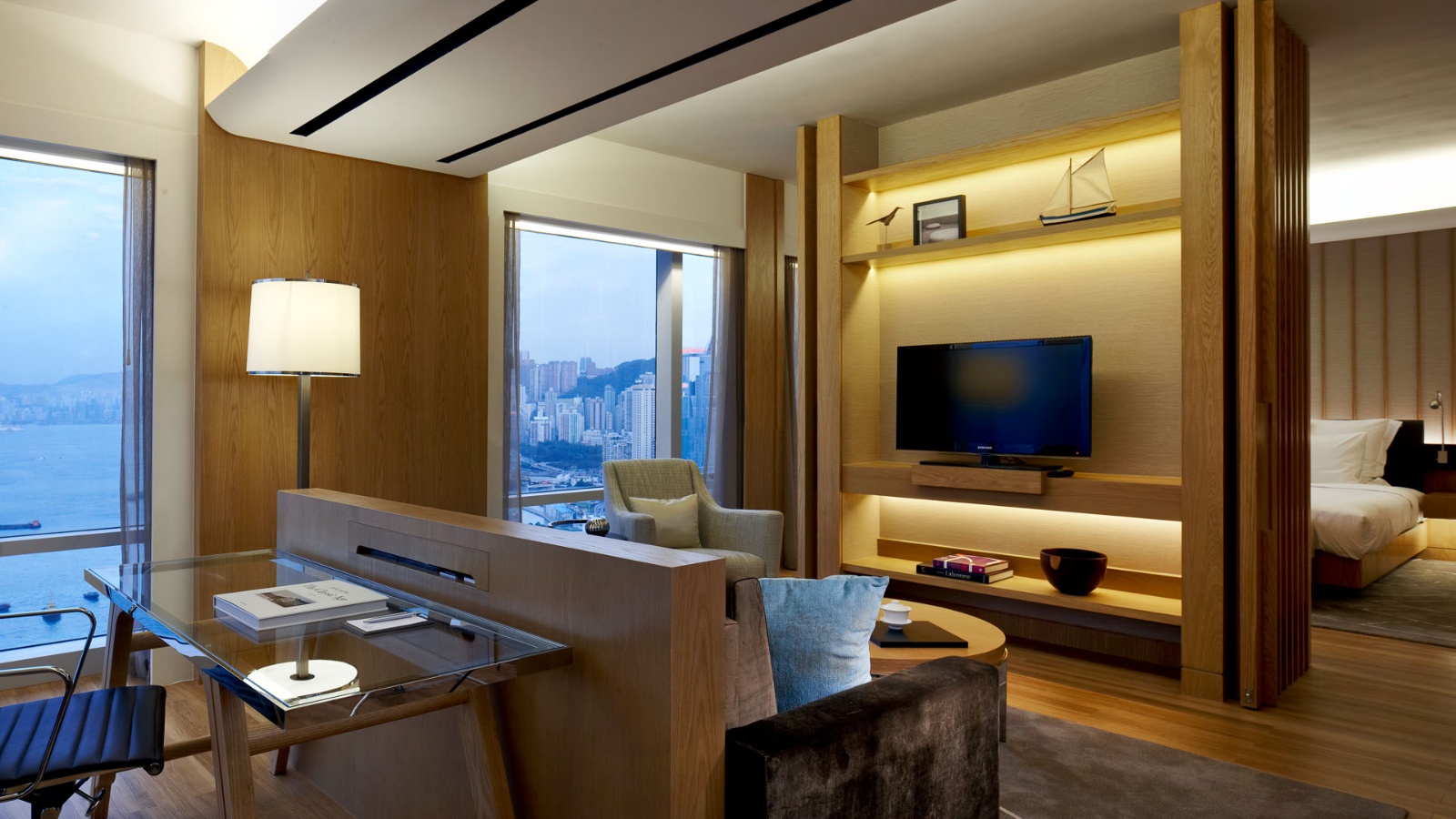 renaissance_harbour_view_hotel_hong_kong_picture3.jpg