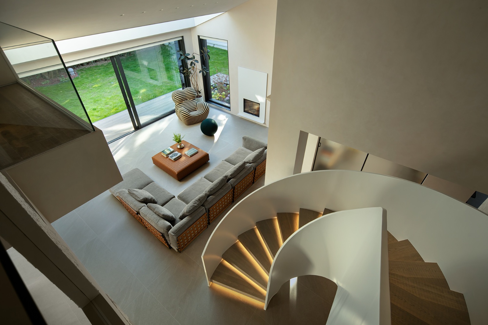 d4aeeac74a8d1e403a9f9b4e9132d818.JPG